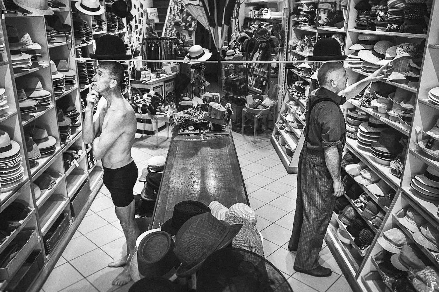 Ni%20Omnibus_4_Photo%20Matthieu%20Hagene